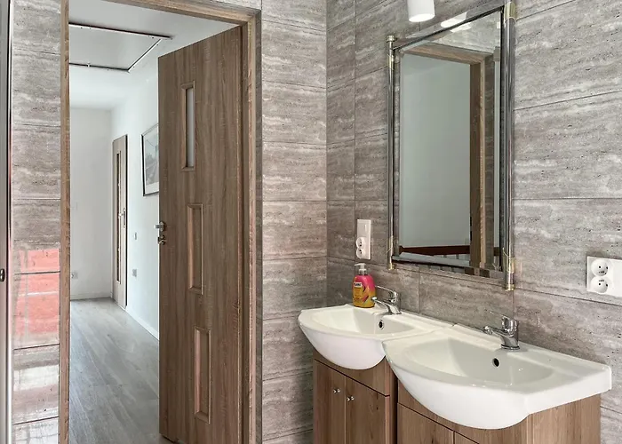 Amazing In With Wifi * Нове-Варпно